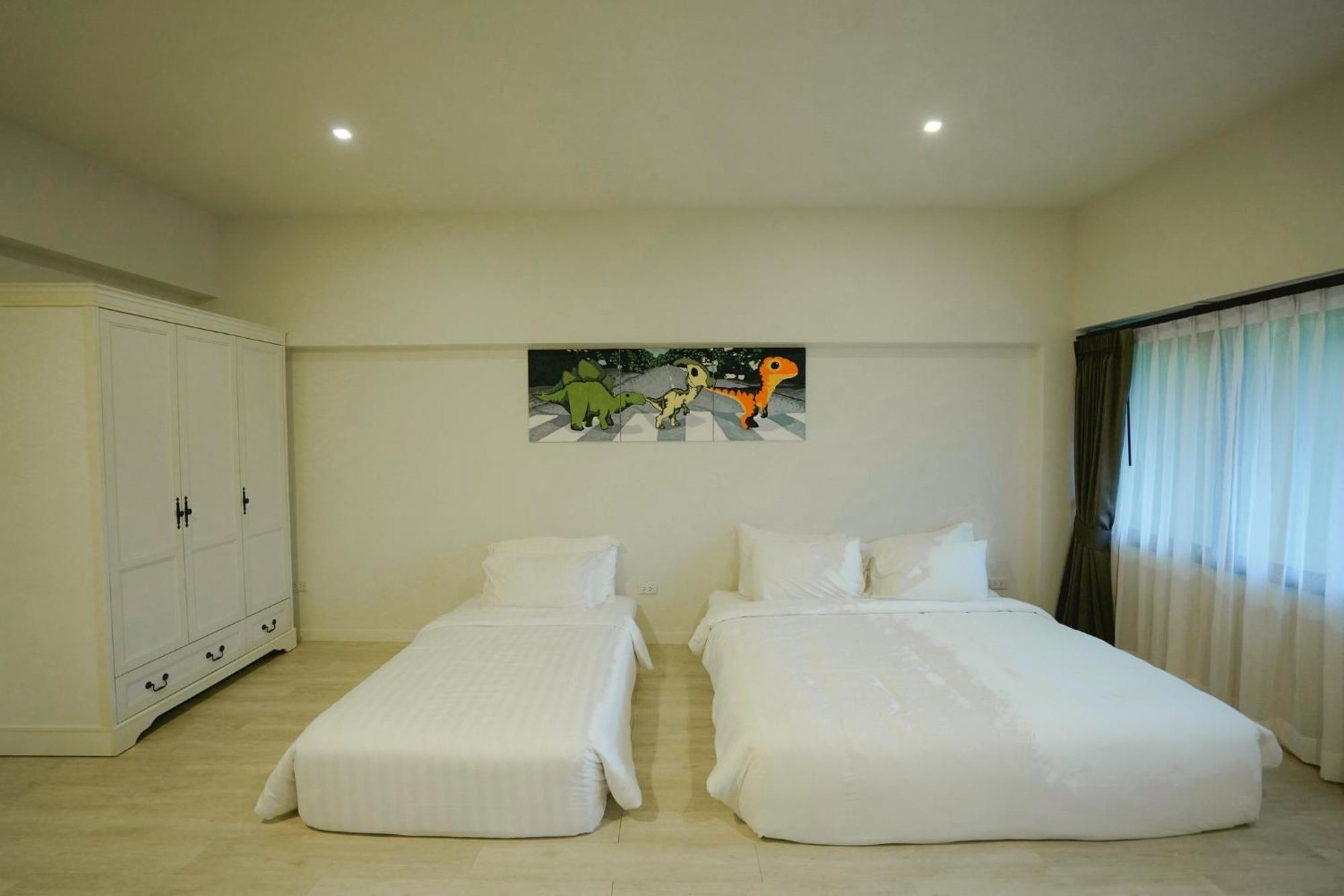 Trex Buriram Boutique Hotel Exterior photo