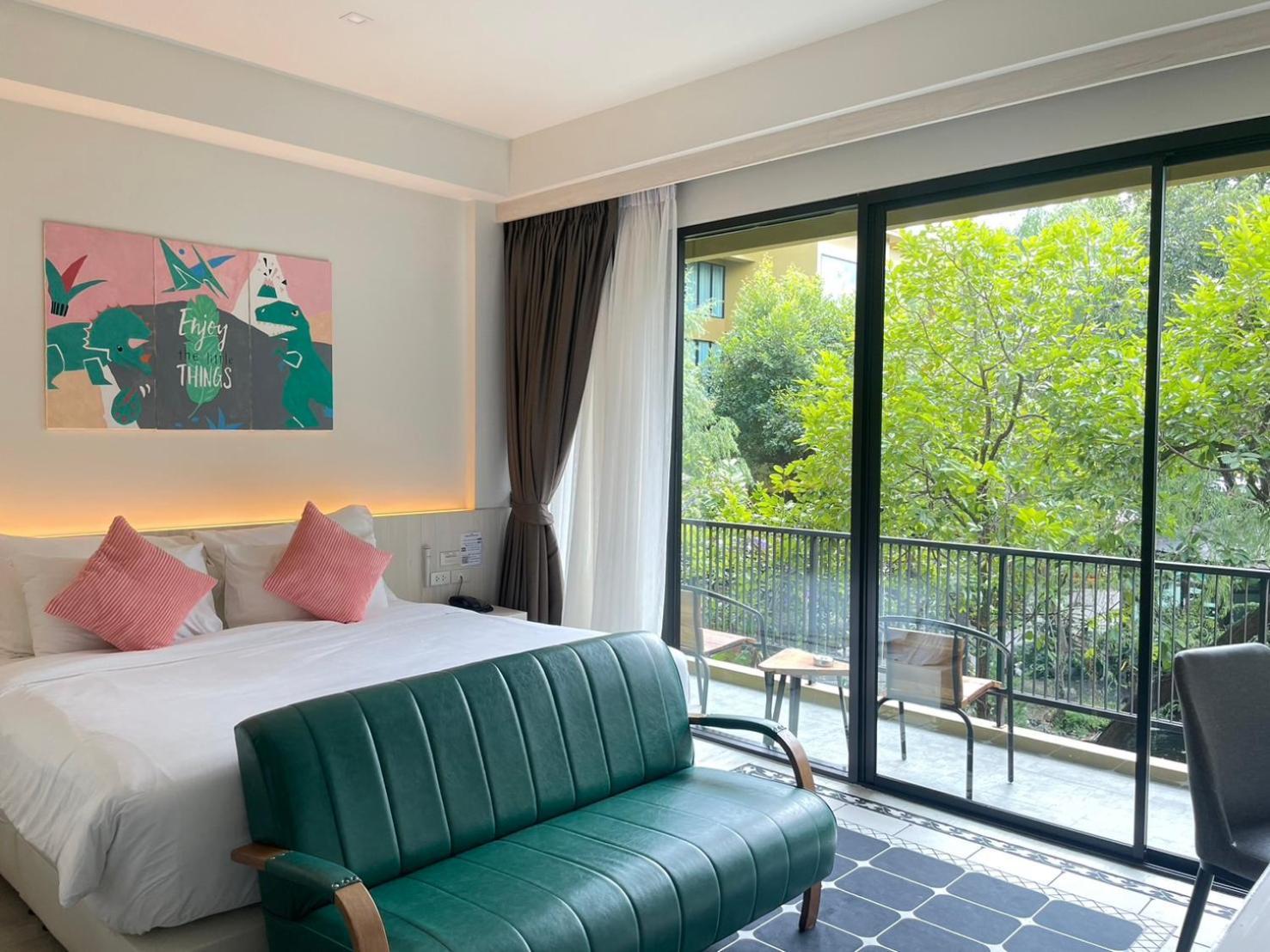 Trex Buriram Boutique Hotel Exterior photo