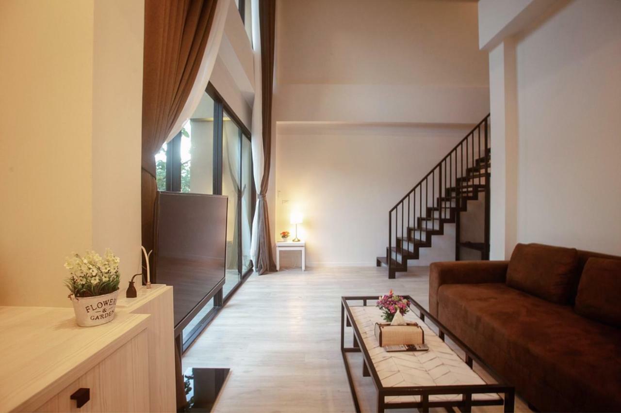 Trex Buriram Boutique Hotel Exterior photo